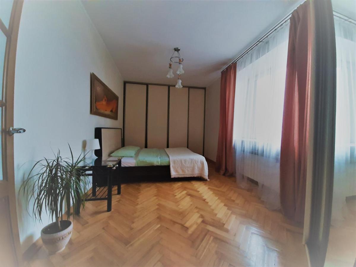 מינסק Apartment On Myasnikova 34 מראה חיצוני תמונה