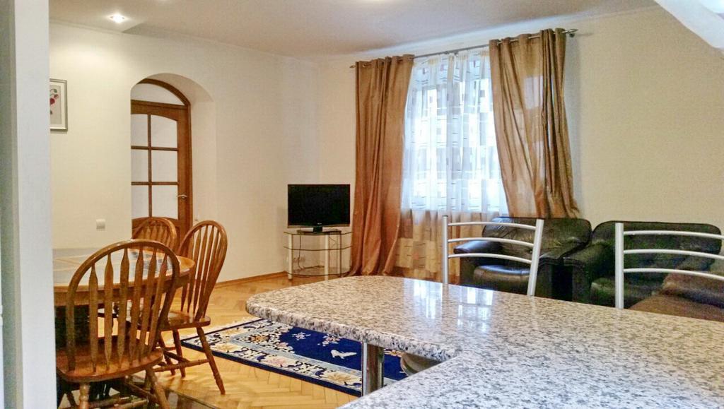 מינסק Apartment On Myasnikova 34 מראה חיצוני תמונה