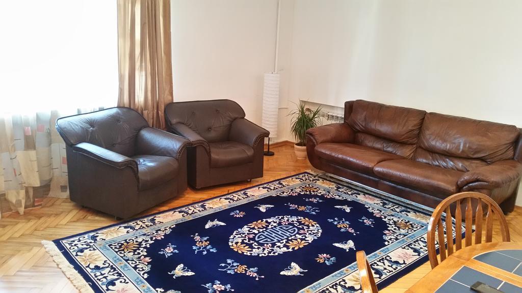 מינסק Apartment On Myasnikova 34 מראה חיצוני תמונה